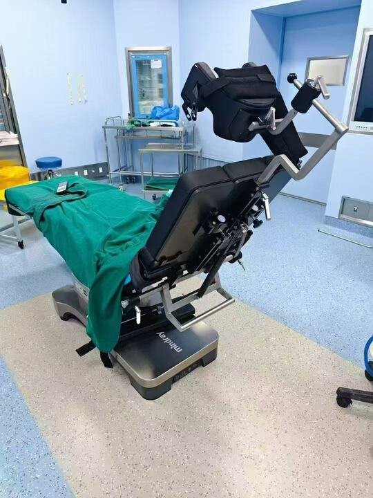 Surgical Beach Chair With Mindray Operating Table
